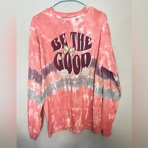 Simply Southern Tie Dye long Sleeve T LG EUC “With Brave Wings She Flies”